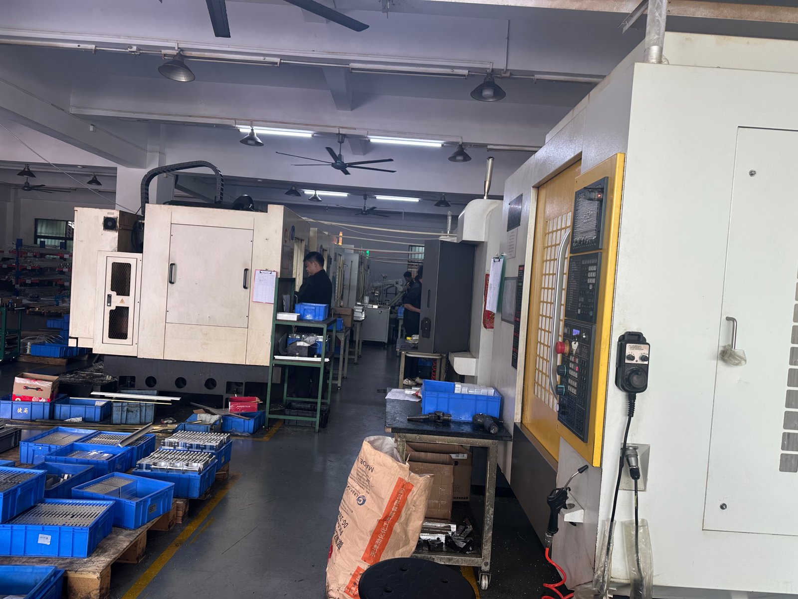 Jushi Automation CNC machining workshop